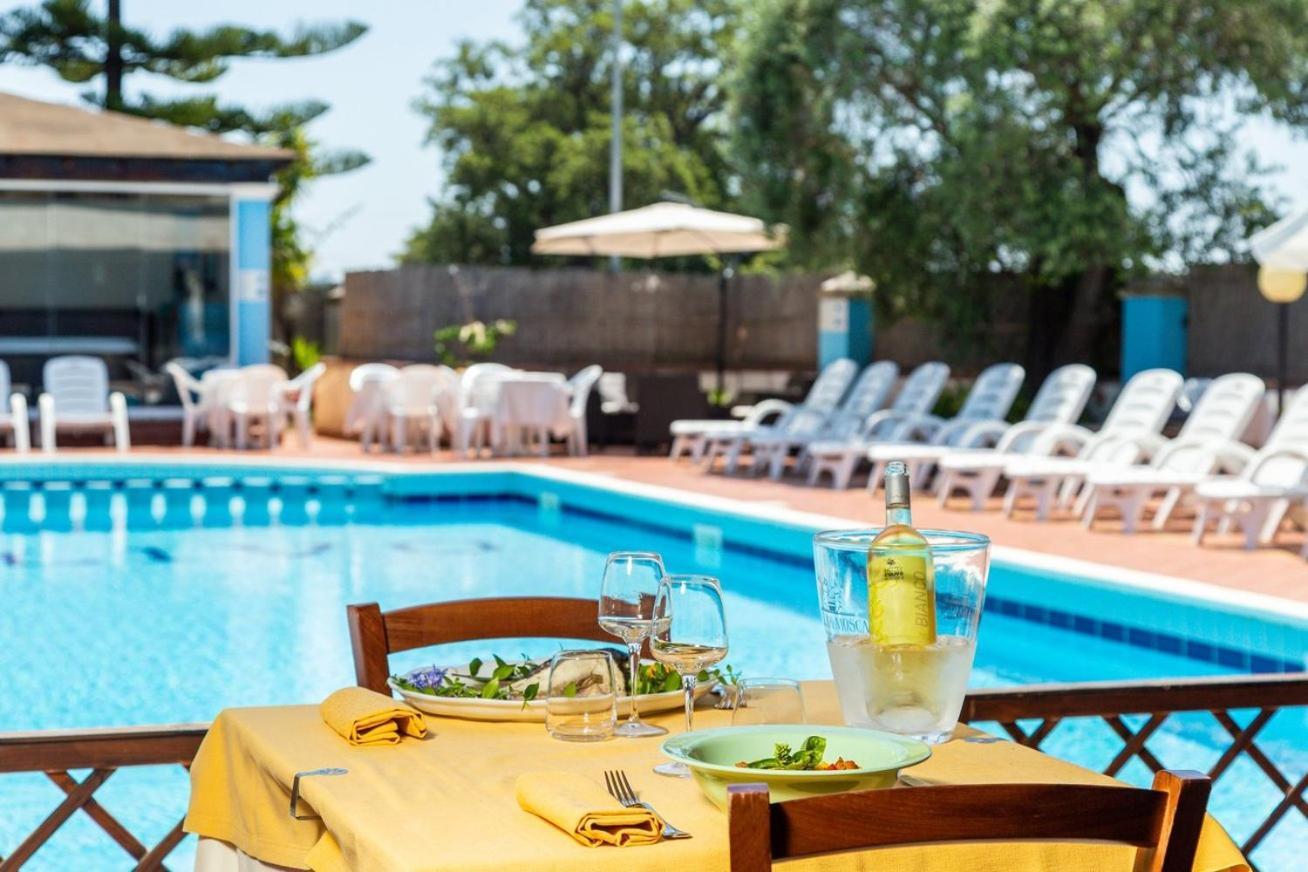 Hotel L'Ulivo Girasole Εξωτερικό φωτογραφία