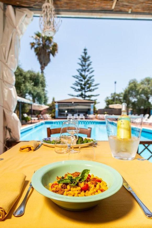 Hotel L'Ulivo Girasole Εξωτερικό φωτογραφία
