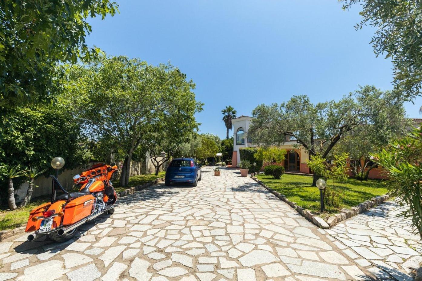Hotel L'Ulivo Girasole Εξωτερικό φωτογραφία