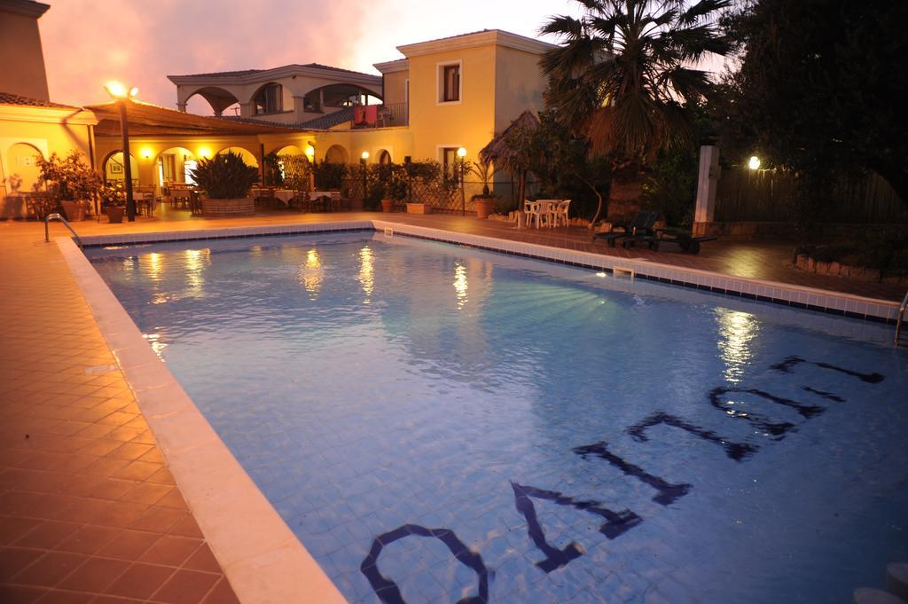 Hotel L'Ulivo Girasole Εξωτερικό φωτογραφία